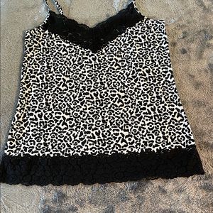 WHITE HOUSE BLACK MARKET ANIMAL PRINT CAMISOLE MEDIUM
